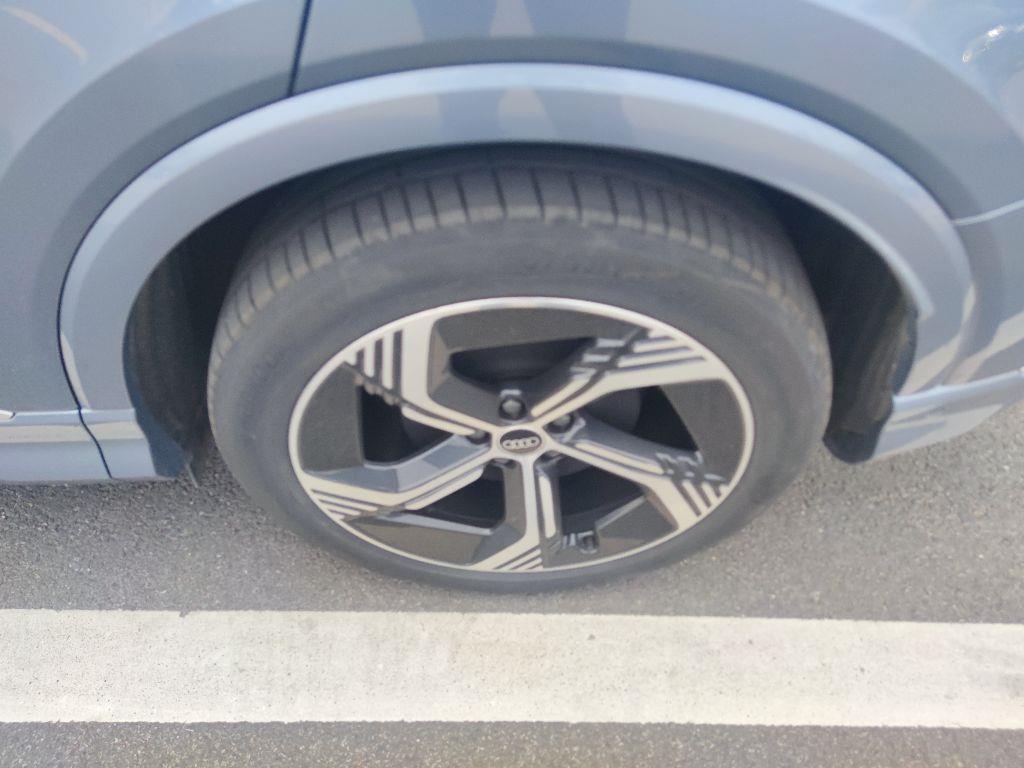奥迪