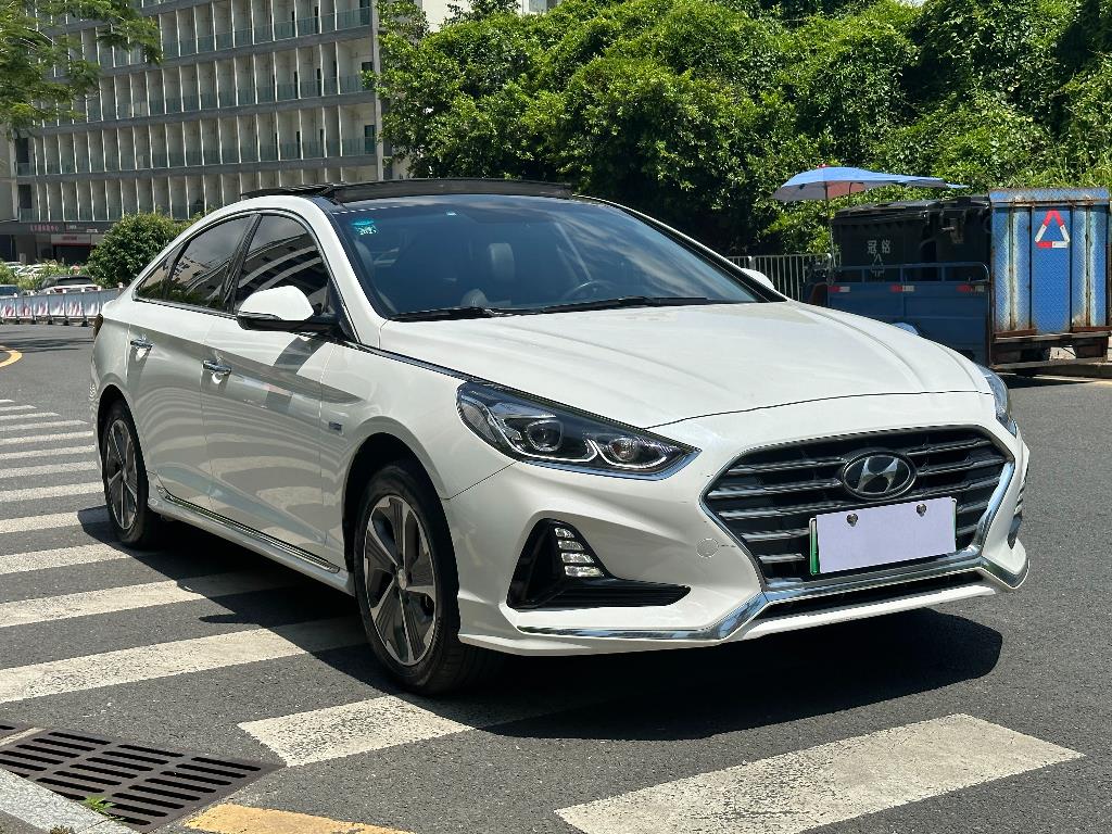 现代
