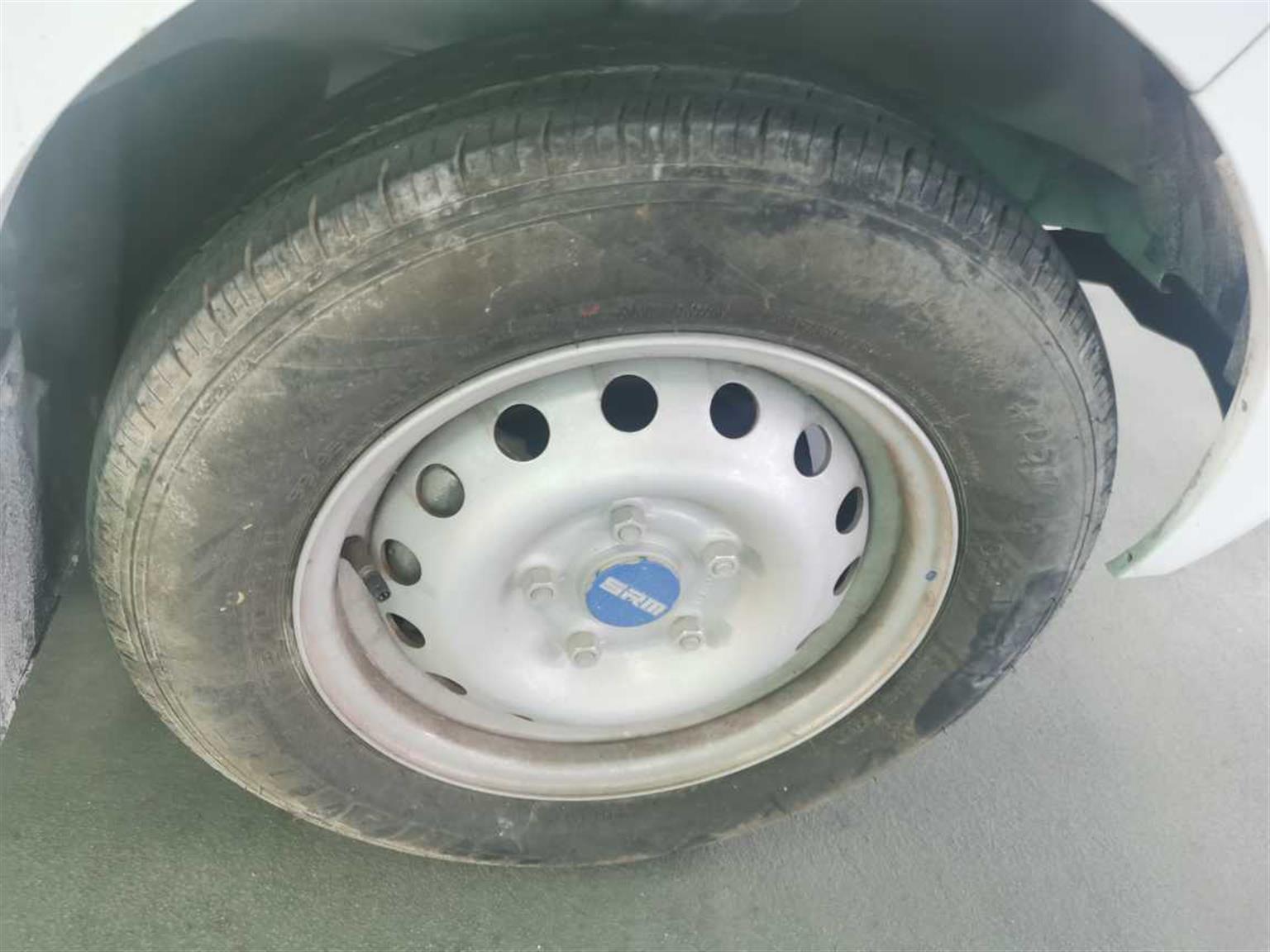 SRM鑫源新能源海狮EV