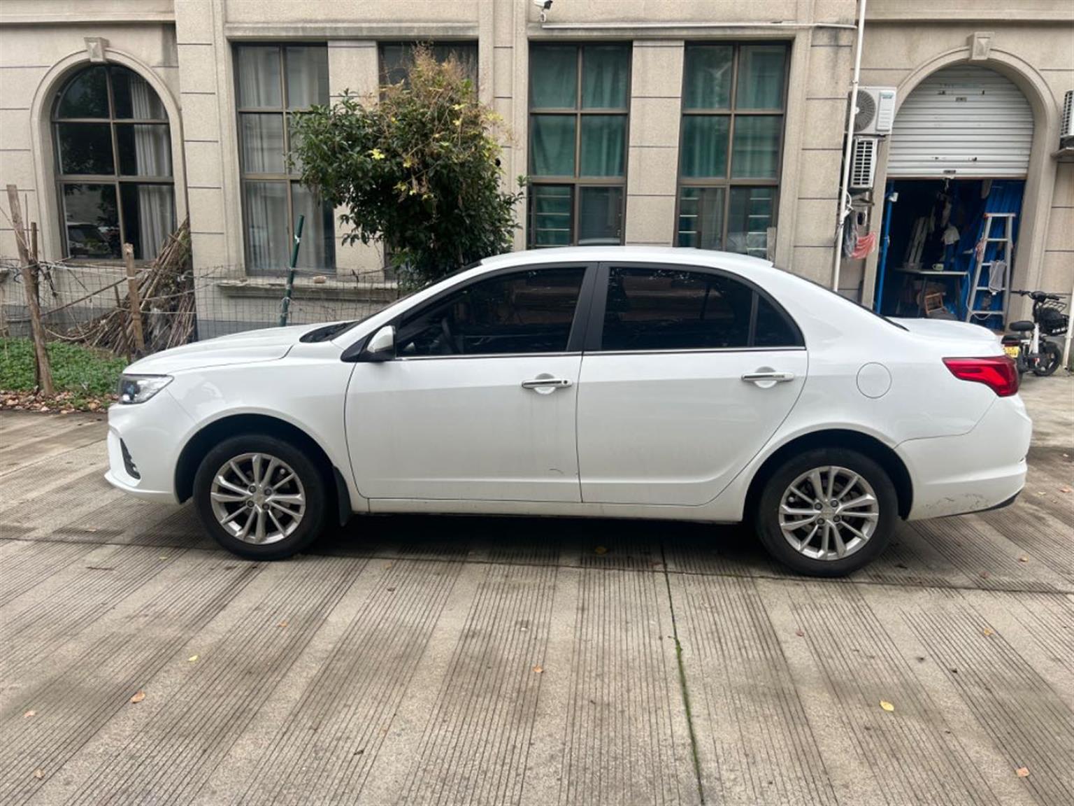 吉利汽车