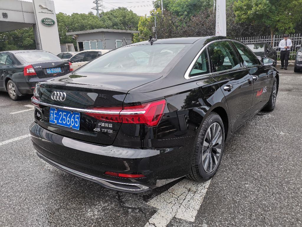 奥迪